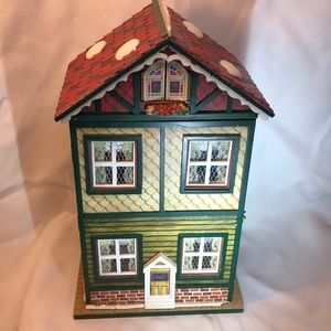 San Francisco Music Company 2 Story Animation Holiday House Windup.